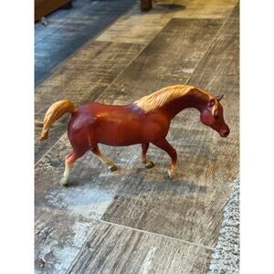 Breyer molding company Red Sorrel SAGR 3030 horse.